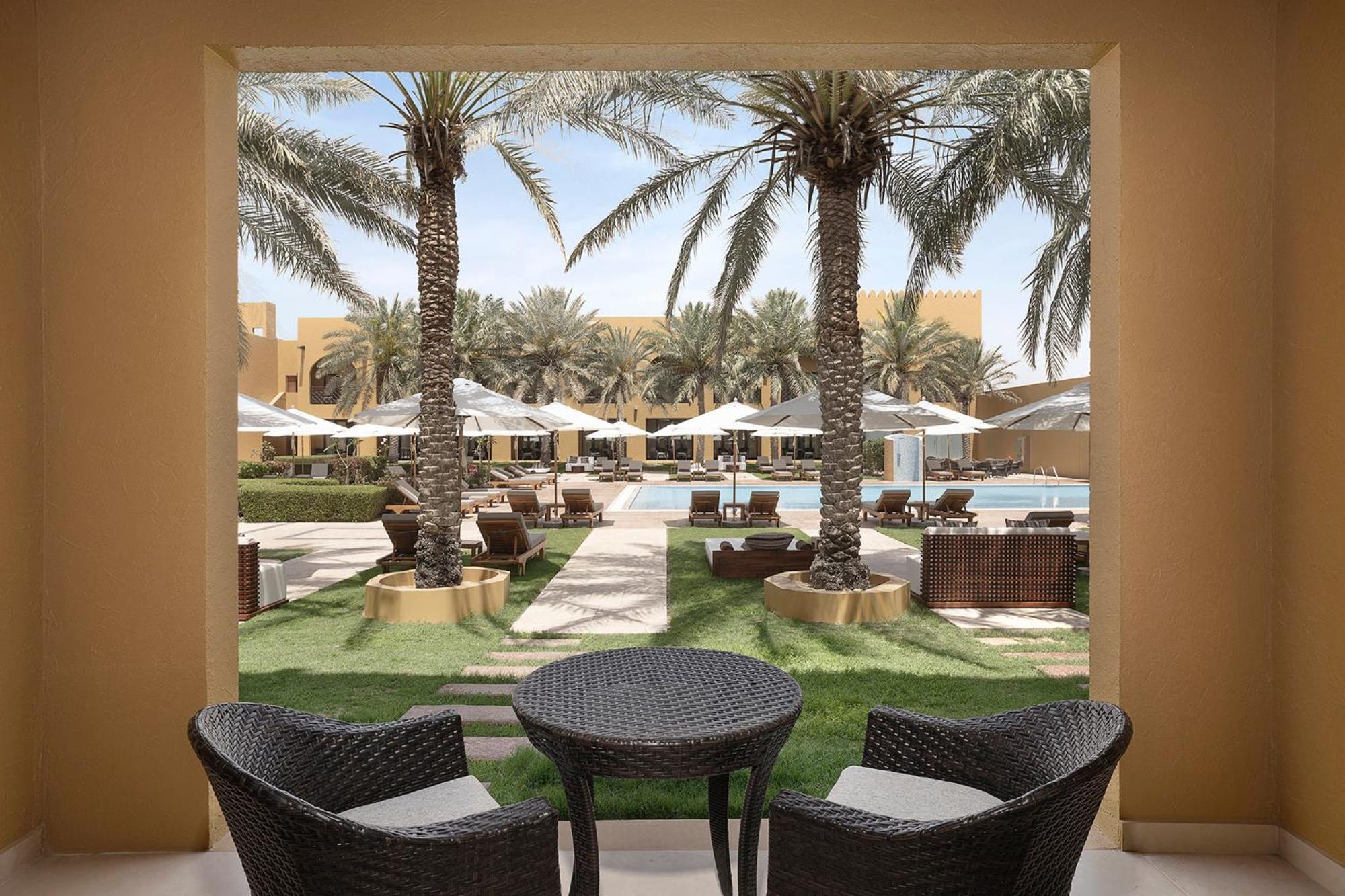 Deluxe King Room with Resort Access